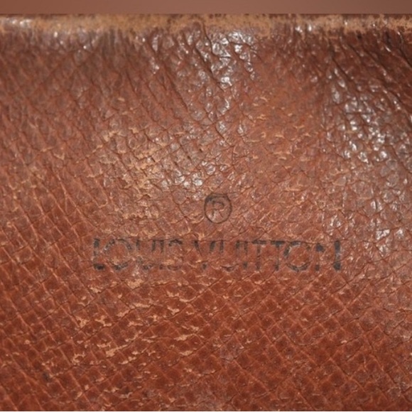 Authentic LOUIS VUITTON AMAZON CROSS BODY SHOULDER BAG MONOGRAM - Picture 10 of 13